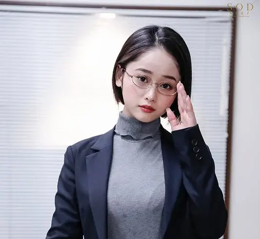 美装「どのコスプレで抜きたい？」 MINAMO