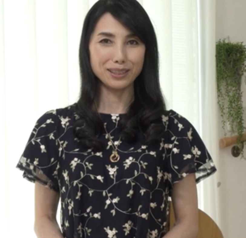 鶴川牧子(つるかわまきこ) この時何歳？